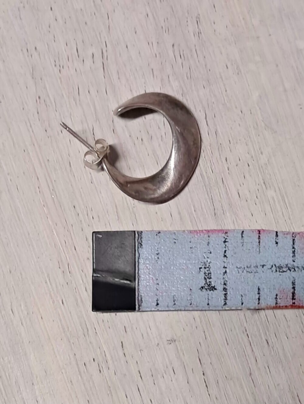 Vintage Sterling Silver Crescent Hoop Earrings - Picture 6 of 7